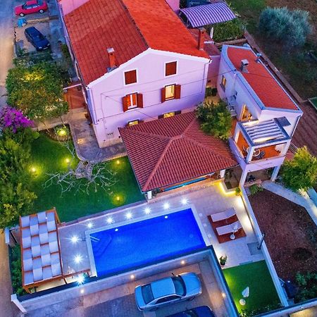 Apartments Guc Преко Екстер'єр фото