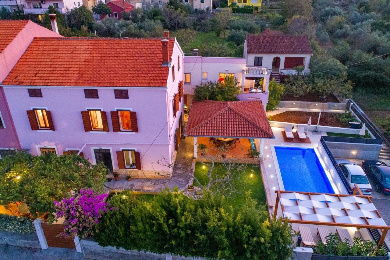 Apartments Guc Преко Екстер'єр фото