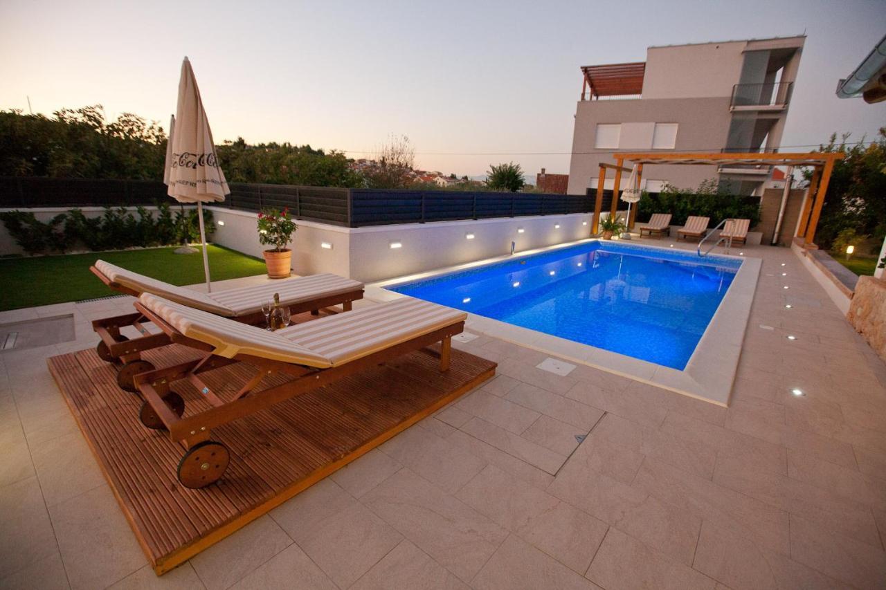 Apartments Guc Преко Екстер'єр фото