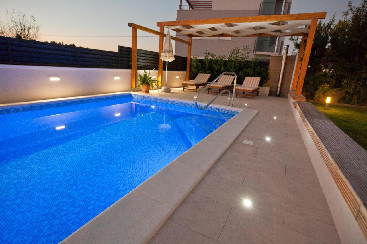 Apartments Guc Преко Екстер'єр фото