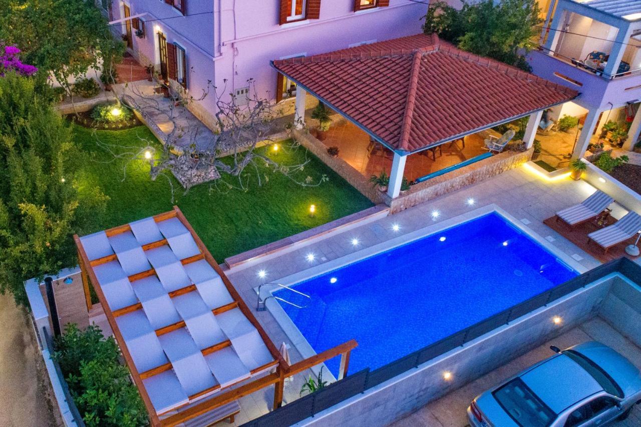 Apartments Guc Преко Екстер'єр фото