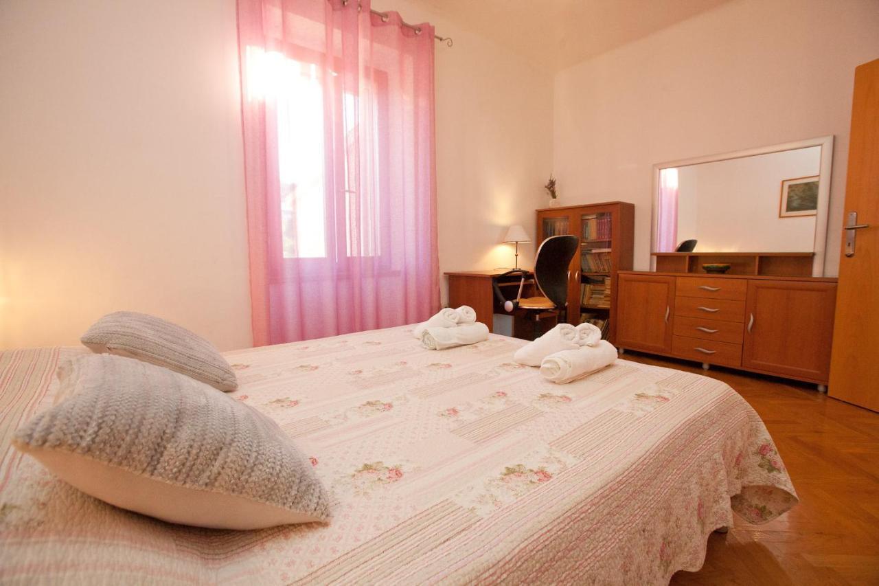 Apartments Guc Преко Екстер'єр фото