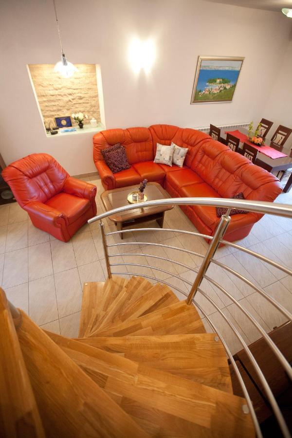 Apartments Guc Преко Екстер'єр фото